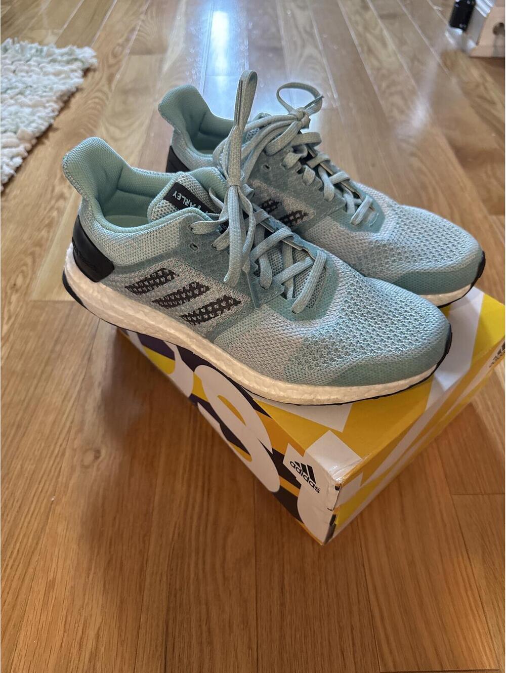 adidas UltraBoost ST W Parley Running Shoes Light Blue US 8.5